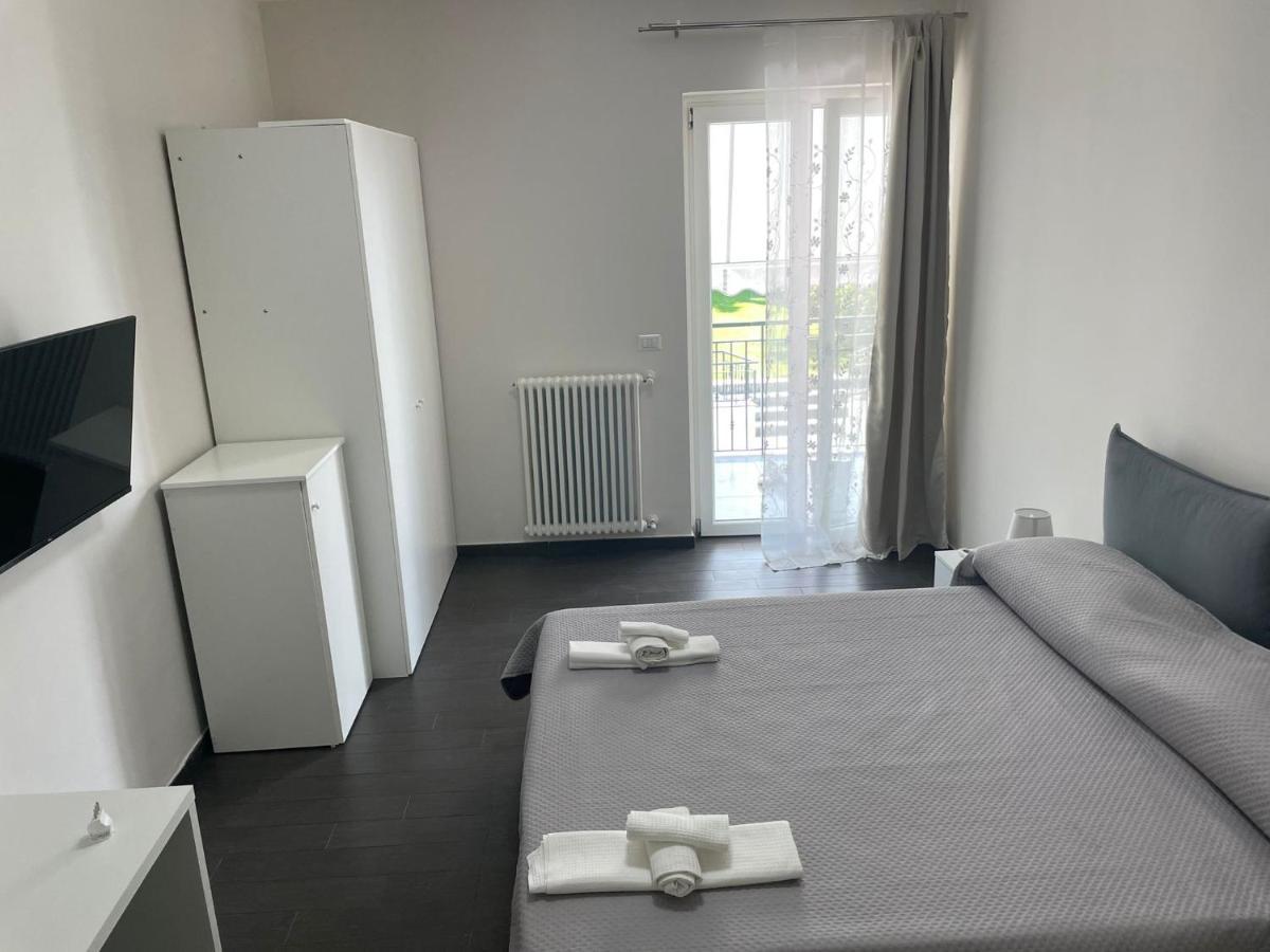 Villa Marisa Resort Castellammare di Stabia Zewnętrze zdjęcie