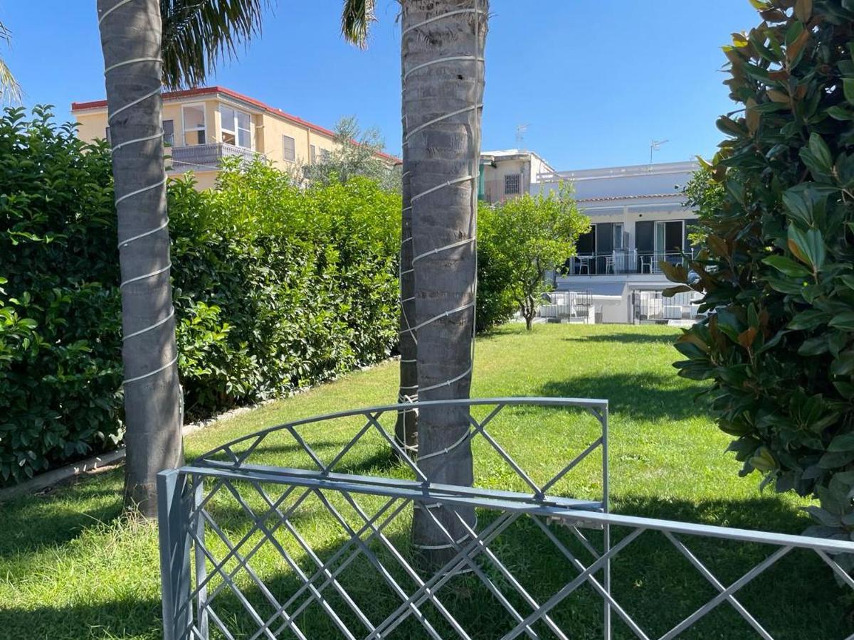 Villa Marisa Resort Castellammare di Stabia Zewnętrze zdjęcie